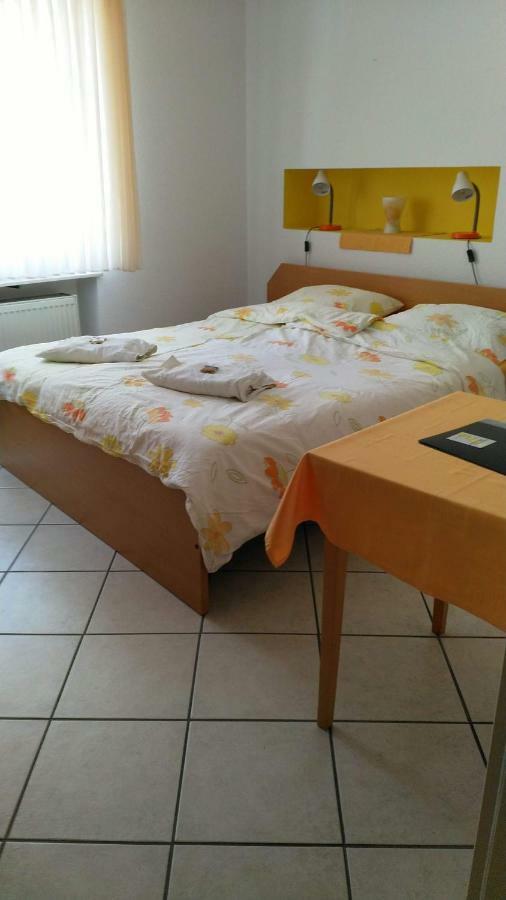 Ensdorf Gastehaus Reuten Bed & Breakfast エクステリア 写真